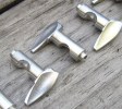 Cam valve actuator knobs